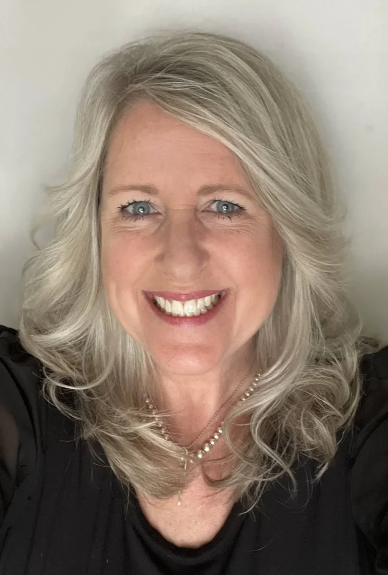 Hairstylist Leslie Kaatz